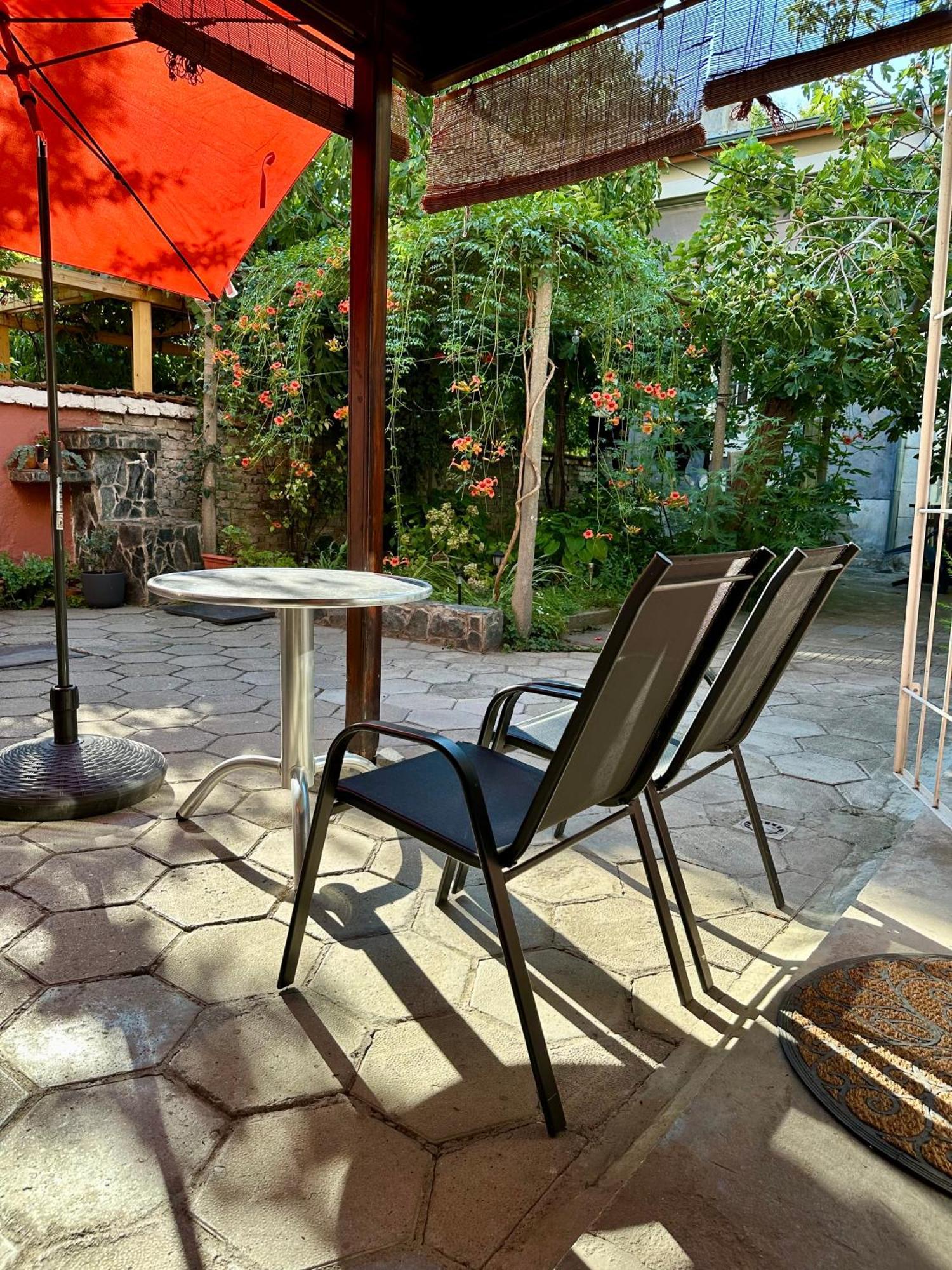 Art Apartment 36 Plovdiv Bagian luar foto